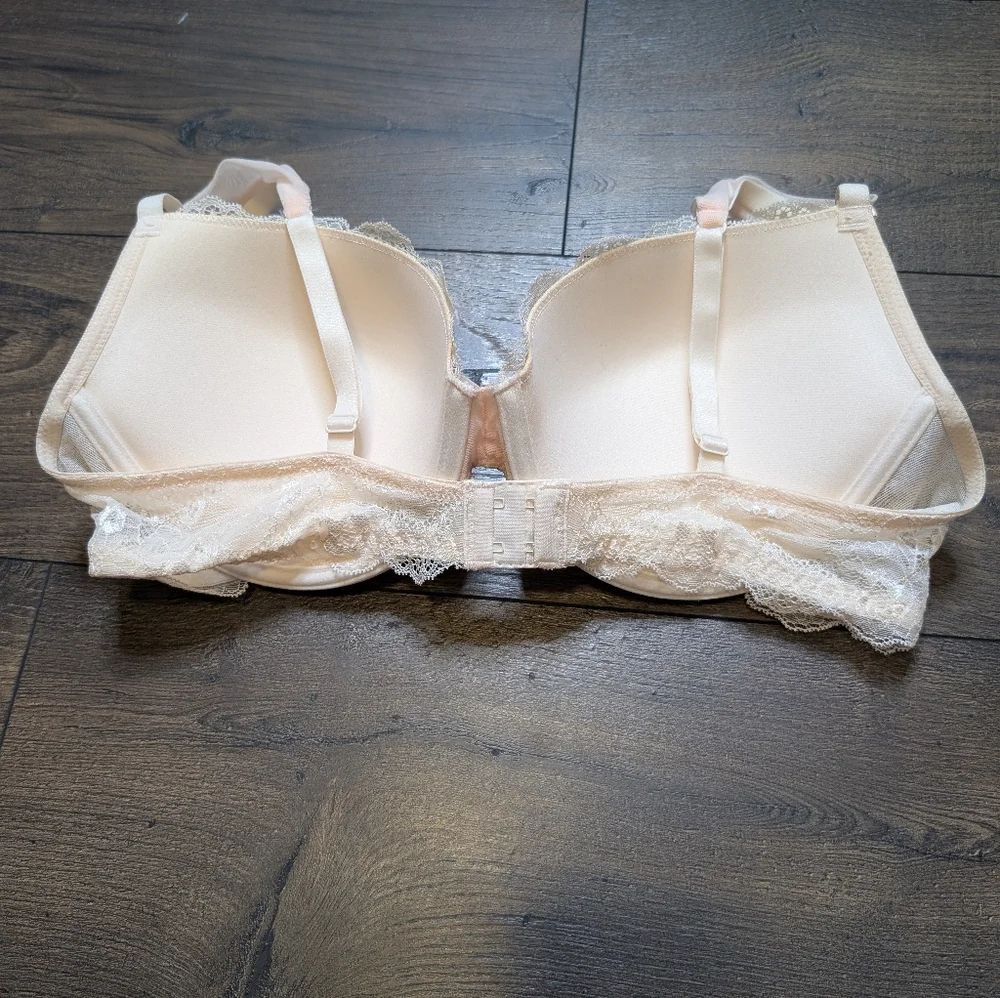 Adore‎ Me Soft Pink Lace Bra Cream And Pink Size 38DD